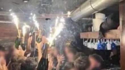 Crans-Montana, llamas y gente huyendo tras la explosión mortal durante la fiesta de Nochevieja