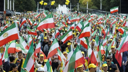 Manifestación por un Irán libre organizada por asociaciones iraníes en Europa, en colaboración con el movimiento alternativo iraní NCRI (programa NCRI), en Bruselas