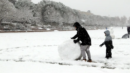 se espera que por la tarde la precipitación continúe con una cota de nieve que se moverá entre los 300 y 400 metros.