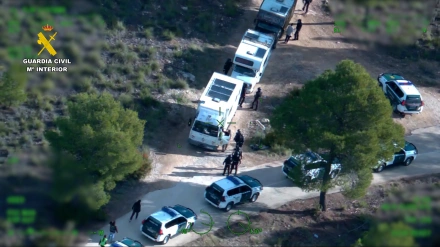 63 detenidos tras la rave en el Cenajo en Férez