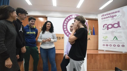 Fiscales antidroga enseñan en las aulas de Granada los peligros del narcomenudeo