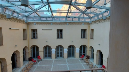 La residencia de Cáritas se ha convertido en alojamiento para algunos desalojados de Santa Clara