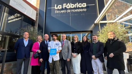 La Escuela de Hostelería La Fábrica recibe el distintivo ‘Sabor a Málaga’ en reconocimiento a su excelencia formativa y su apuesta por el producto local