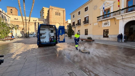 Motril refuerza su limpieza viaria con un nuevo hidrolimpiador de alta presión