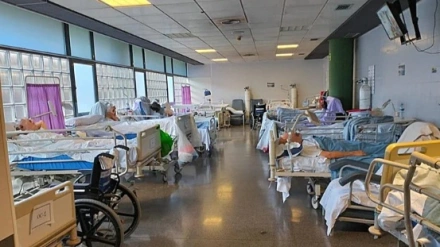 Imagen de archivo de una sala en el área de urgencias del hospital de Gran Canaria Doctor Negrín destinada a la pacientes con alta en situación de desamparo