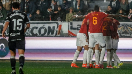 El Valencia celebra el gol inicial de Rubén Iranzo en El Plantío frente al Burgos