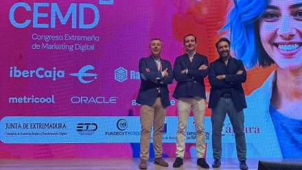 Aquilino Mariscal, Borja de Lope y Abel Hernández. Escucha la entrevista aquí.