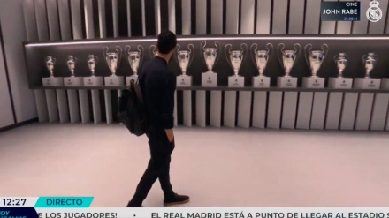 La llamativa imagen de Arbeloa al entrar en el Bernabéu antes del Real Madrid-Levante