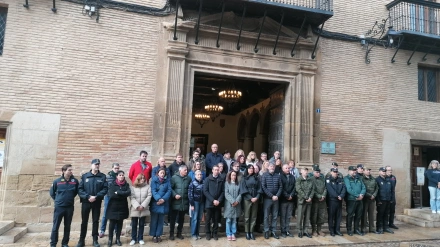 Minuto de Silencio a las puertas del Ayuntamiento de Huesca