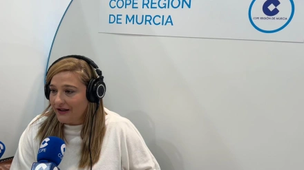 Beatriz Sánchez del Amo, concejal de Turismo de Cartagena, en FITUR