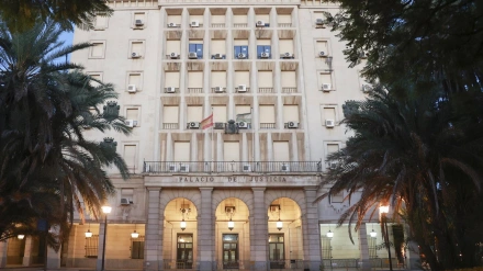 01/08/2024 Fachada de los Juzgados de El Prado de San Sebastián. A 1 de agosto de 2024, en Sevilla (Andalucía, España). Fachada principal de los Juzgados de El Prado de San Sebastián en el centro de Sevilla.POLITICA ROCÍO RUZ / EUROPA PRESS