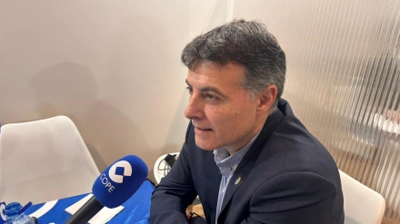 El alcalde de Cangas del Narcea, José Luis Fontaniella, en el especial de COPE Asturias desde Fitur 2026