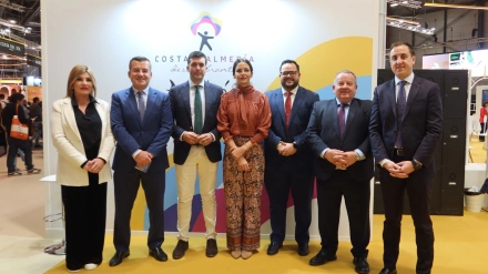 La diputada de Turismo, María José Herrada, con los municipios de la provincia