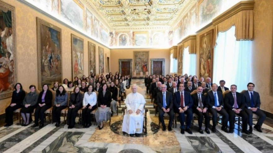 El Papa con las consagradas y los laicos consagrados del regnum Christi
