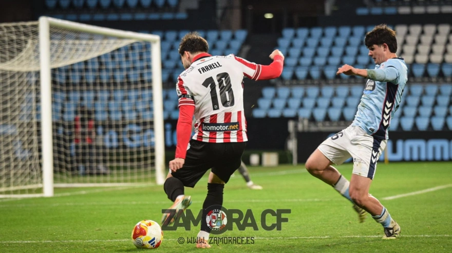 Farrel, en un duelo del Zamora ante el Celta B