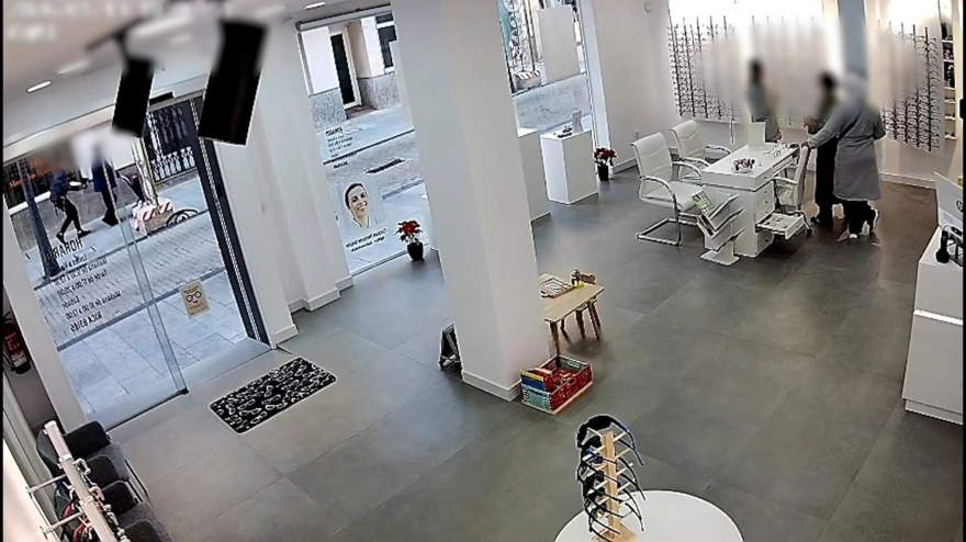 Momento de uno de los hurtos.GUARDIA CIVIL