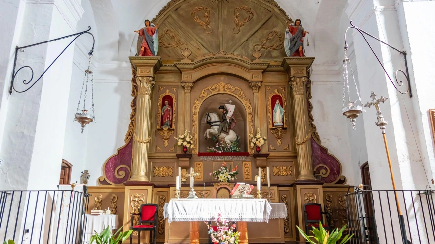 La iglesia de Castaño de Robledo