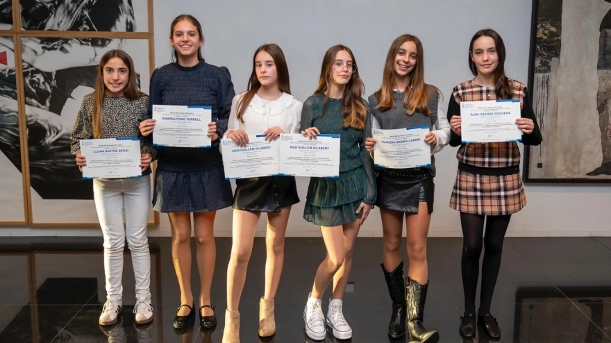Educación premia a seis alumnas de Pedreguer por su excelencia académica