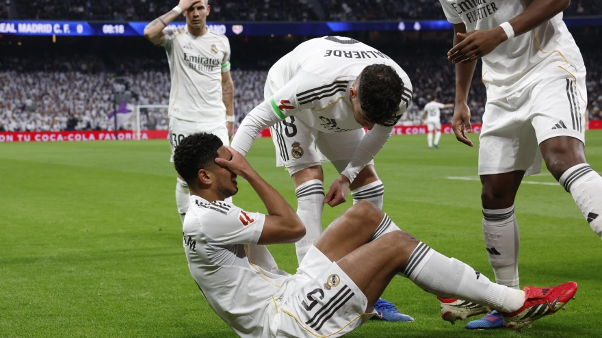 Bellingham se retira lesionado