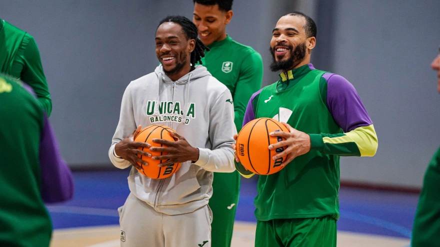 Justin Cobbs vuelve a coincidir con Perry