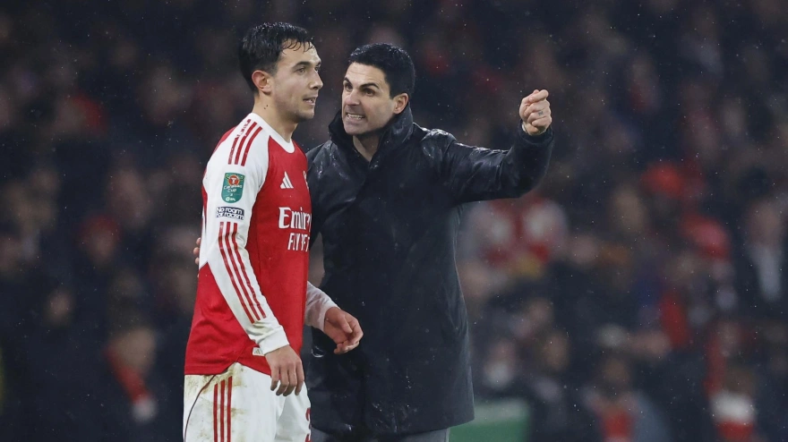 Martin Zubimendi, con Arteta, entrenador del Arsenal