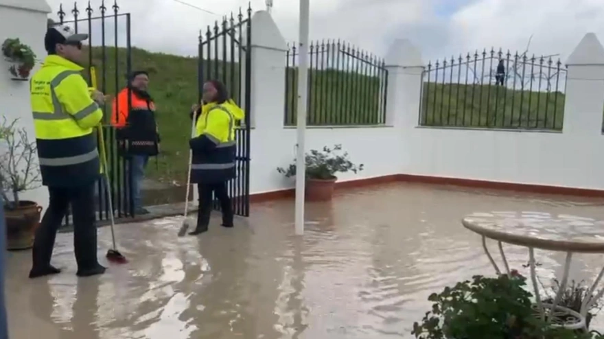 Lora del Río ante la crecida del Guadalquivir