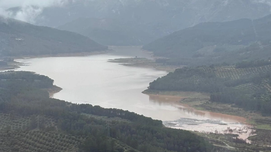 El Tranco, desde Hornos