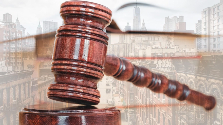 ¿Cómo funciona una subasta de terrenos?