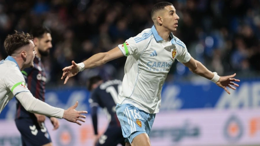 El central El Yamiq fue el protagonista absoluto y pasó del cielo al infierno. Marcó para su equipo y también para el rival. Y acabó expulsado