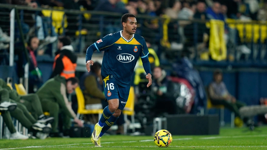 Ngonge jugó anoche sus primeros minutos como perico en Villarreal.