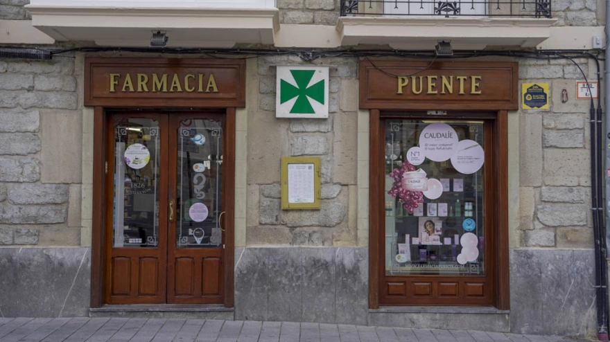 El comercio más antiguo de Vitoria es la Farmacia Puente