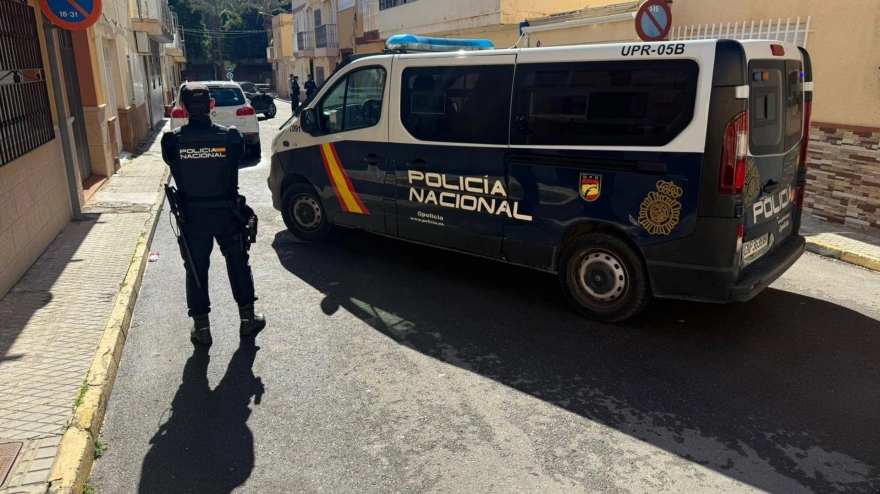Agente de la Policía Nacional durante un dispositivo. POLICÍA NACIONAL