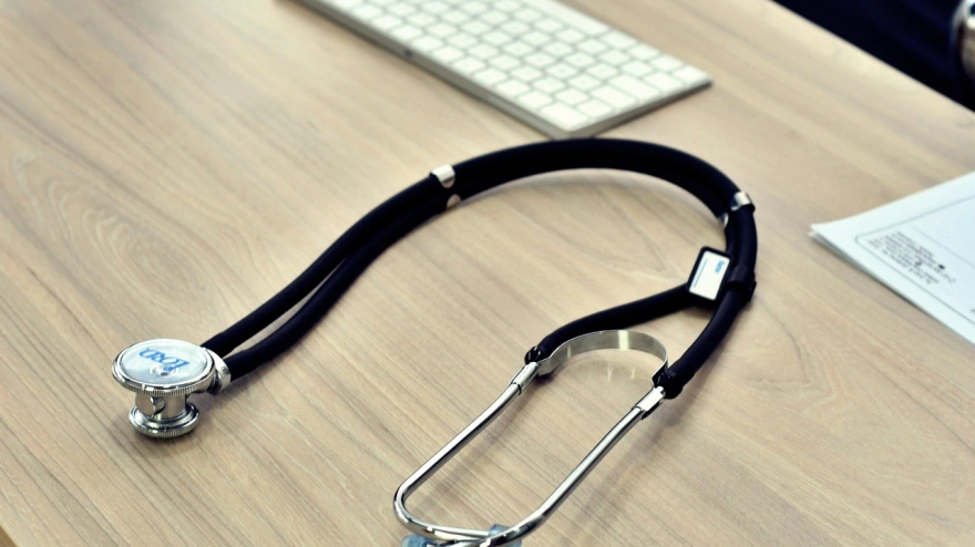 La realidad de los médicos de guardia en la sanidad pública: "Cobro más a las 10 de la mañana que a las 3 de la madrugada"