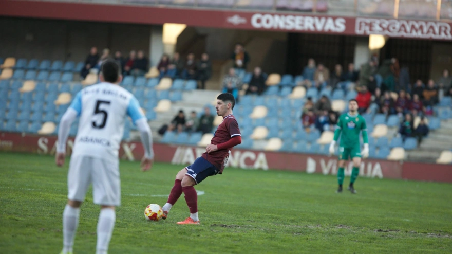 Un lance del Pontevedra - Lugo en Pasarón que terminó con polémica