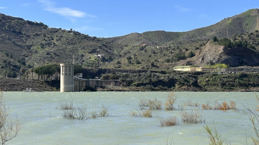 La Axarquía da un importante paso hacia la ansiada desaladora que rebajará la dependencia del embalse de La Viñuela: "Estará funcionando en unos cinco años"