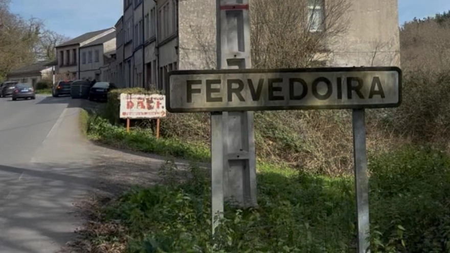 La Fervedoira es uno de los principales accesos a la ciudad desde el Polígono das Gándaras, el Autovía del Noroeste y el Hospital Universitario Lucus Augusti (HULA)
