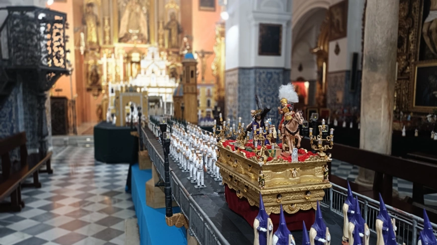 Hermandad de la Esperanza de Triana en miniatura
