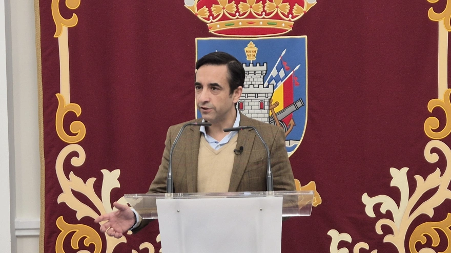 El alcalde de Ferrol, José Manuel Rey Varela, este lunes, tras la Junta de Gobierno