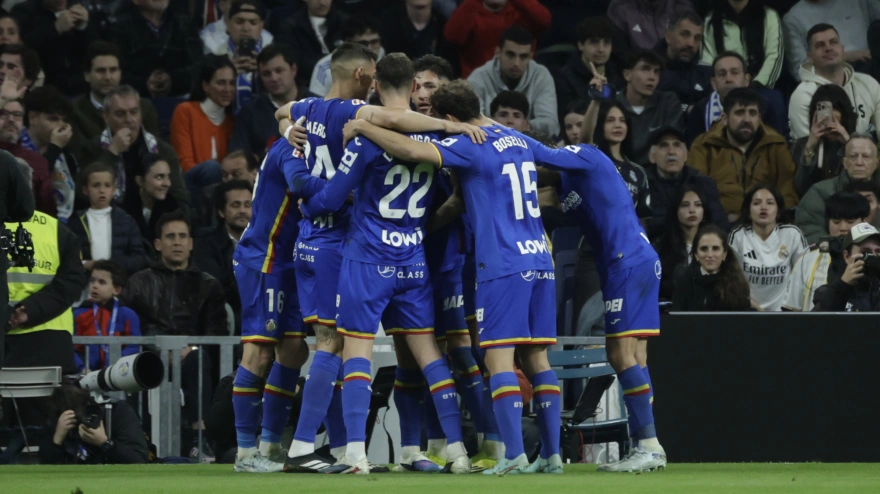 Los jugadores del Getafe celebran el 0-1 en el Madrid - Getafe