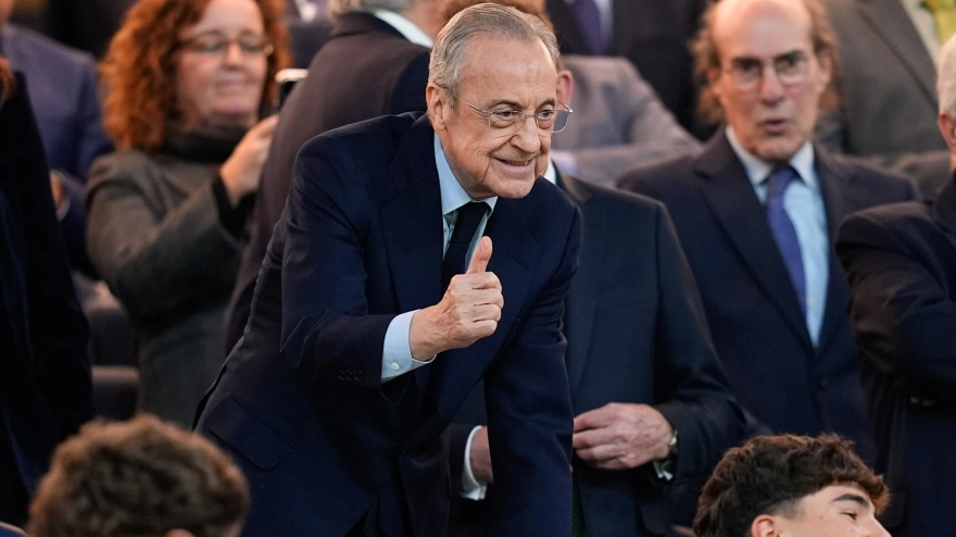 Florentino Pérez, presidente del Real Madrid, es visto durante la Liga española, LaLiga EA Sports, partido de fútbol disputado entre el Real Madrid y el Getafe CF en el estadio Bernabéu