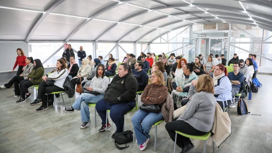 Participantes del programa "Activa-T" en Lorca