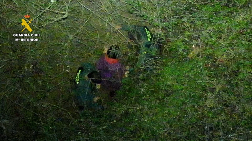 Momento en el que el hombre es encontrado por la Guardia Civil de Zamora