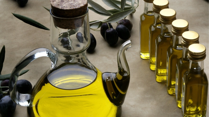 Imagen de recurso de una botella de aceite de oliva virgen extra