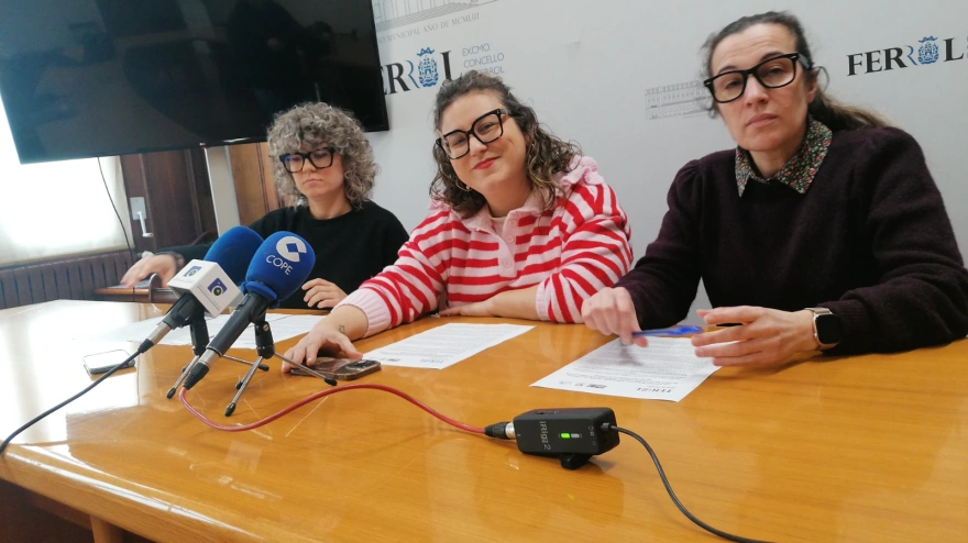 Ana Lamas (PSOE), María do Mar López González (BNG) y Nerea P. Carballeira (Ferrol en Común)