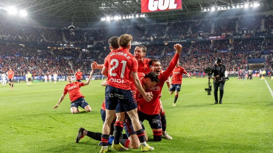 Osasuna celebra un gol en El Sadar