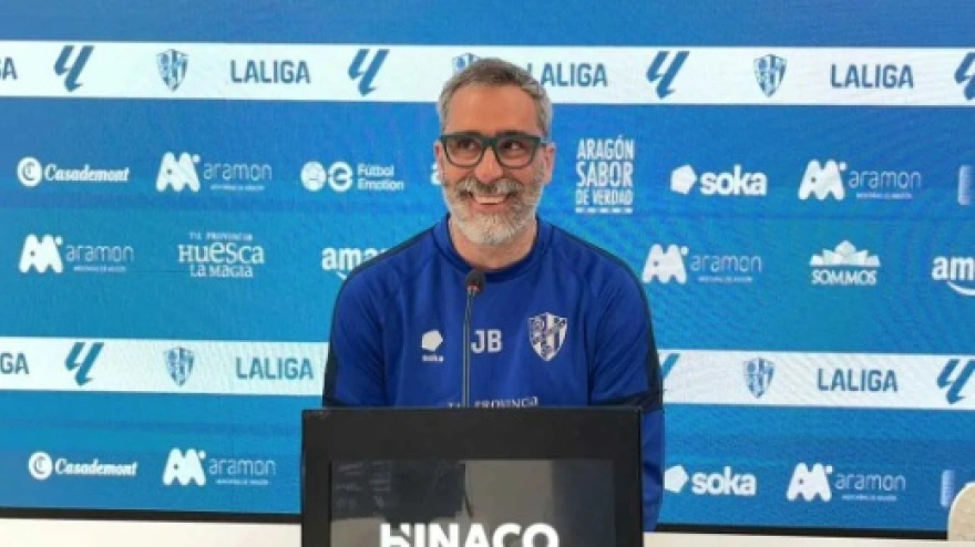 Bolo en sala de prensa