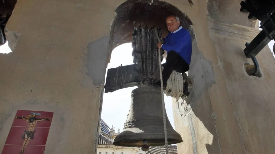 El legado de los Mendoza resuena en El Salvador más allá de las campanas