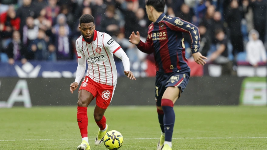 Lemar y Paco Cortés, en el Levante - Girona