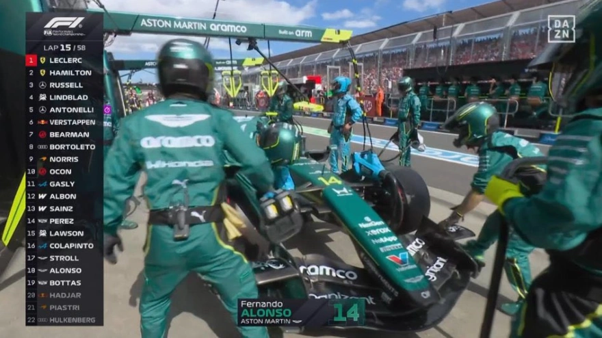 Fernando Alonso se paró en boxes en la vuelta 15 y no volvió a salir hasta la 26.