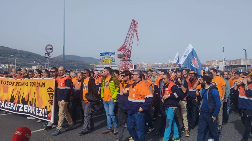 Manifestación de los trabajadores de Tubos Reunidos